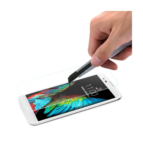 REIKO LG K10 TEMPERED GLASS SCREEN PROTECTOR IN CLEAR - Image 2