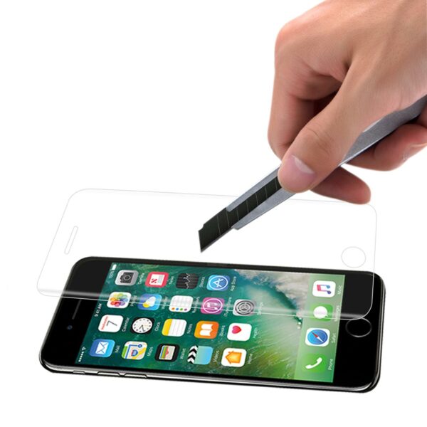 REIKO IPHONE 7 PLUS 3D CURVED FULL COVERAGE TEMPERED GLASS SCREEN PROTECTOR IN CLEAR - Image 2